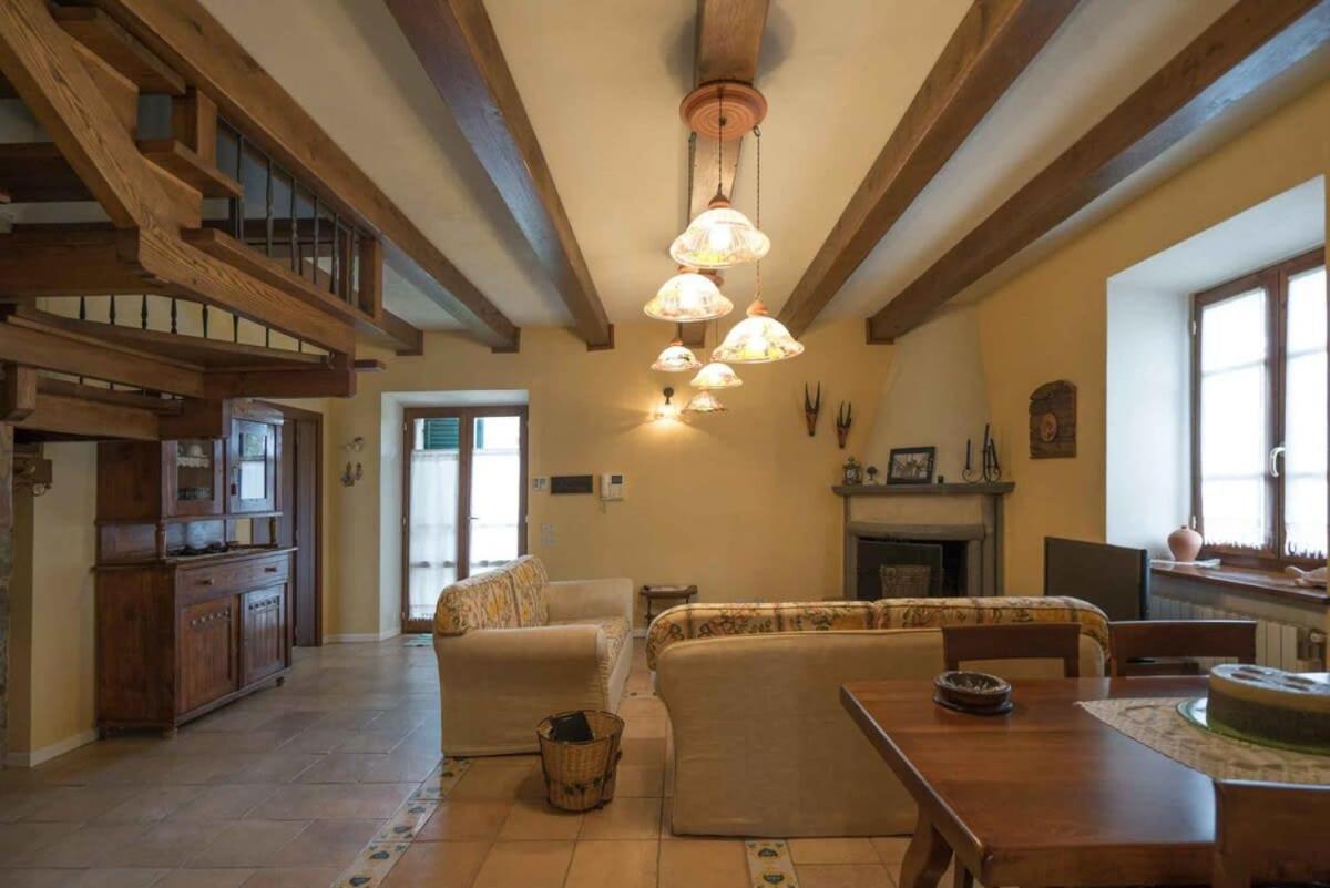 Enchanting Manor House Villa With Ancient Look view 3