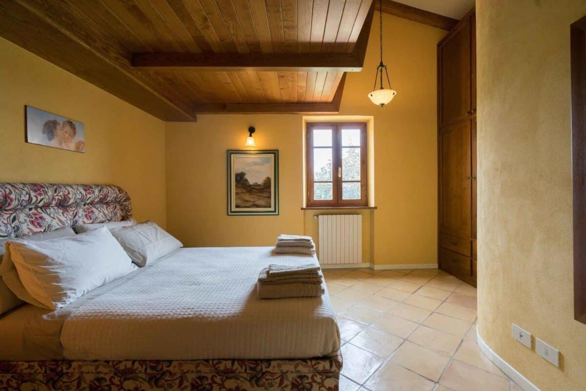 Enchanting Manor House Villa With Ancient Look view 5