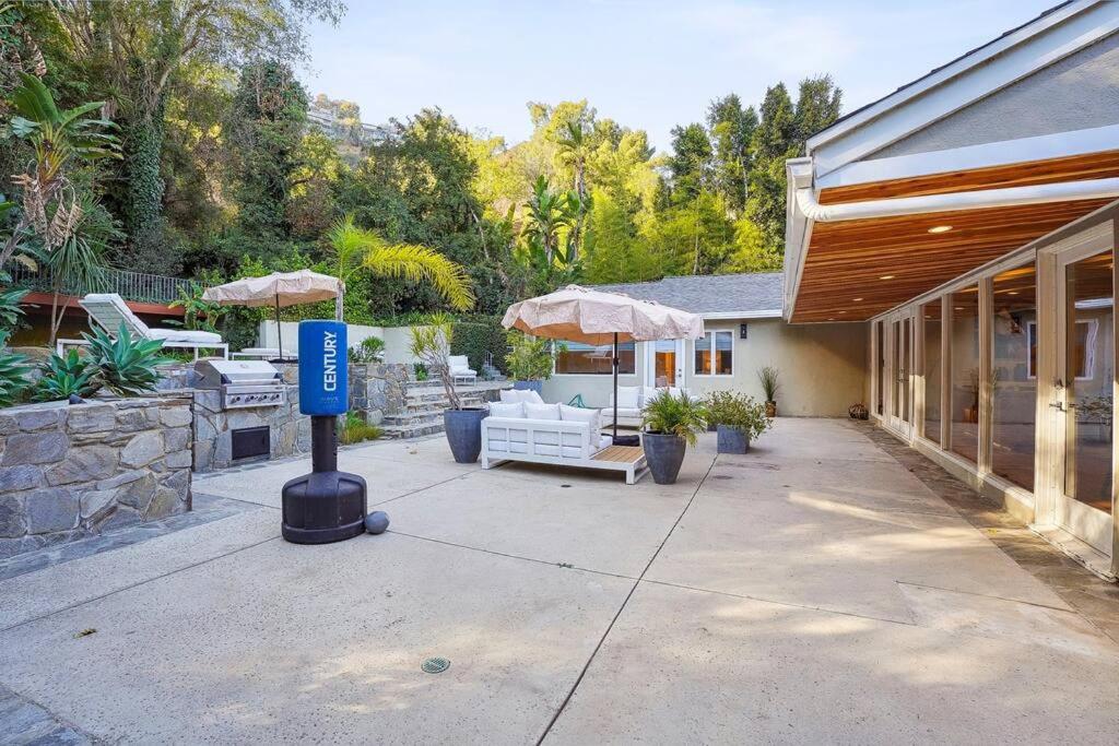Entire luxury House with Pool Los Angeles