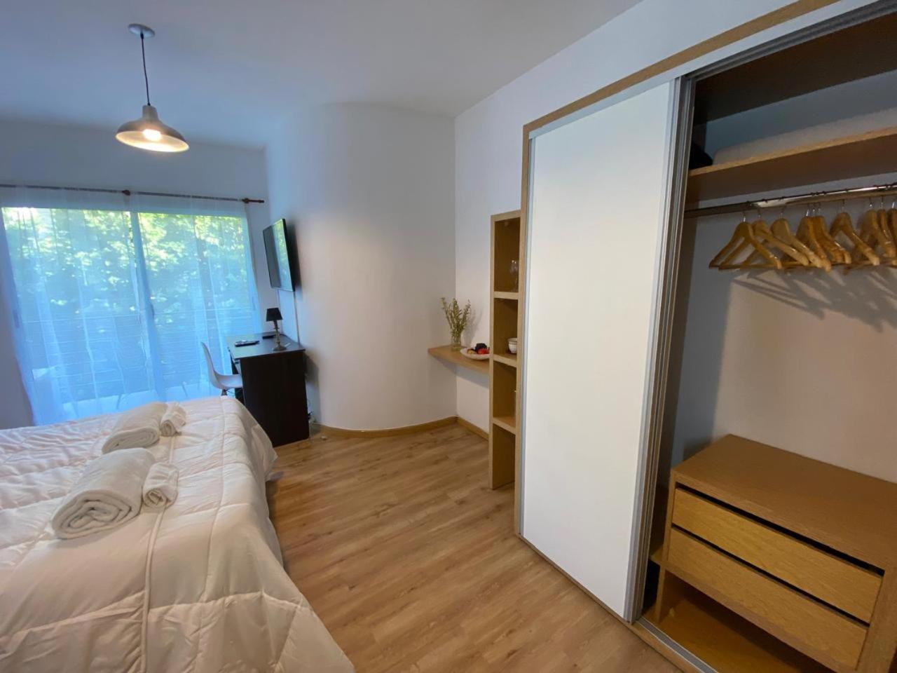 Moderno monoambiente nuevo con balcon a la calle en barrio Belgrano
