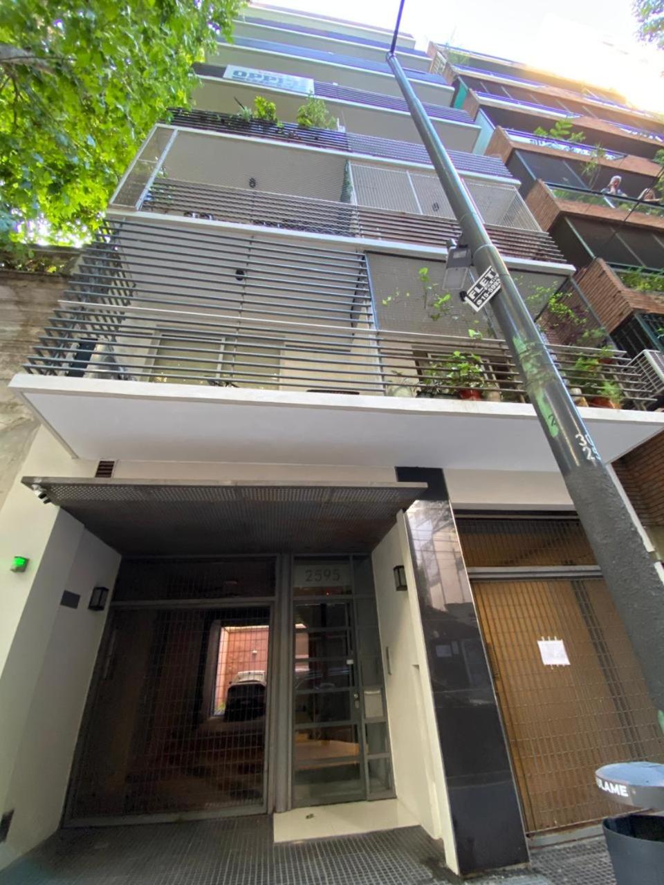 Moderno monoambiente nuevo con balcon a la calle en barrio Belgrano