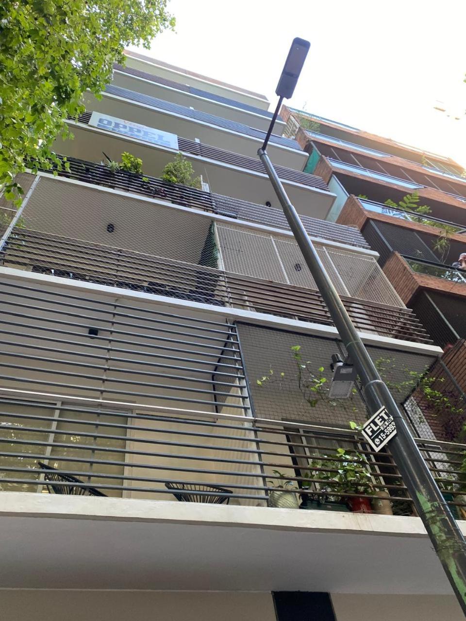 Moderno monoambiente nuevo con balcon a la calle en barrio Belgrano