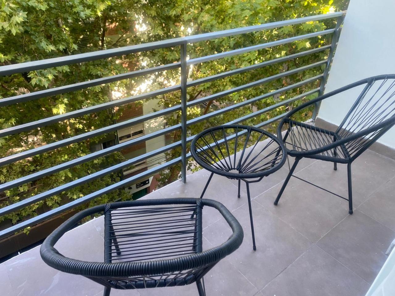 Moderno monoambiente nuevo con balcon a la calle en barrio Belgrano