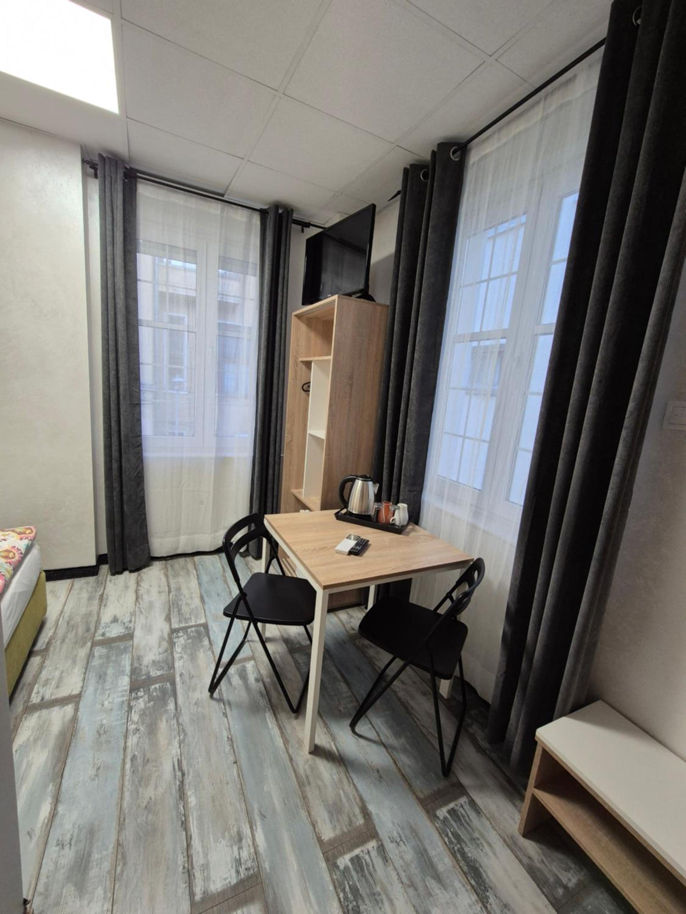Guest House 