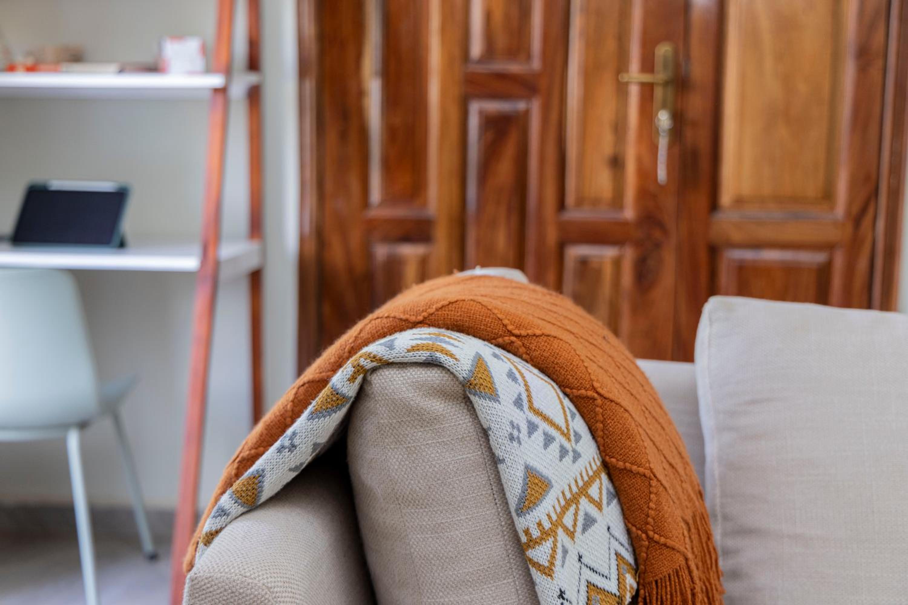 Theo'sCozyHaven Muyenga-Bukasa