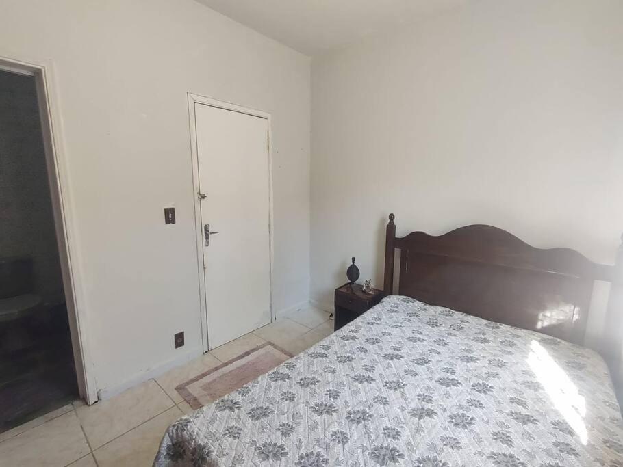 Casa Inteira 100 metros da Praia Localização Perfeita