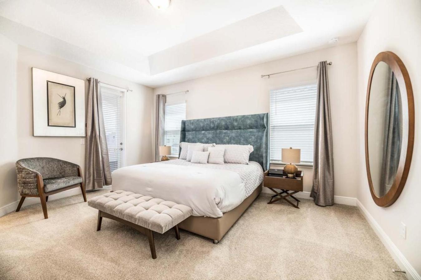 Stunning Spacious 6 Bed Villa with Themed Games Room