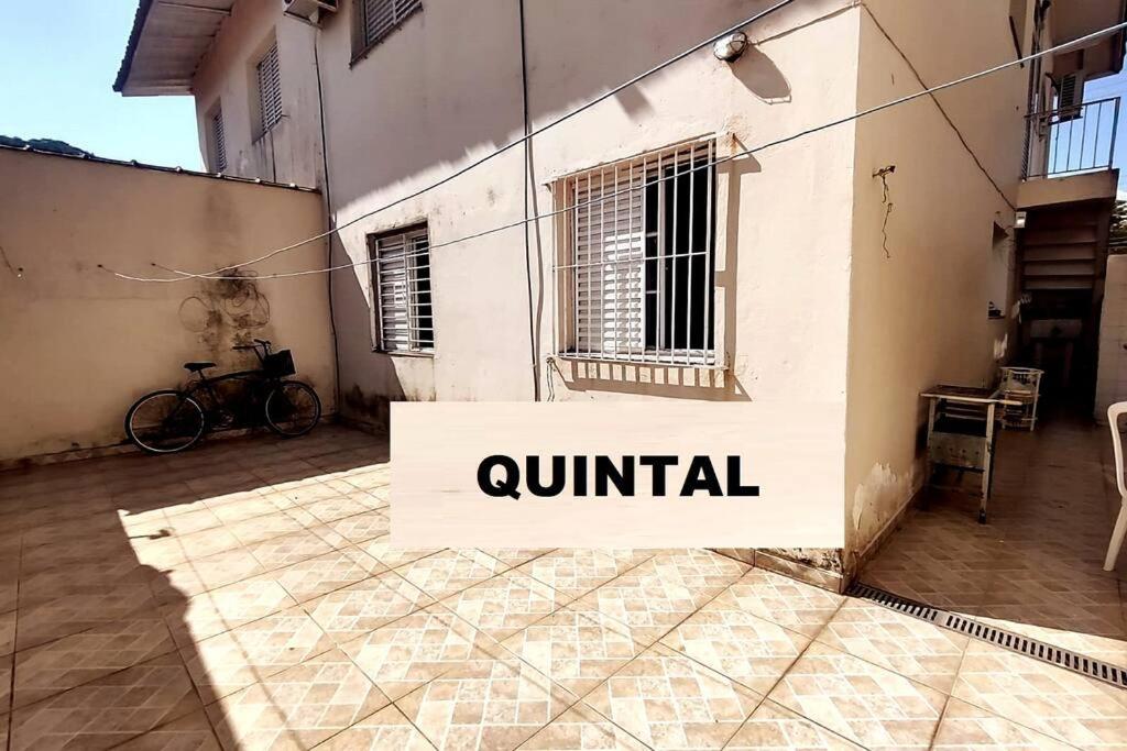 Casa Inteira 100 metros da Praia Localização Perfeita