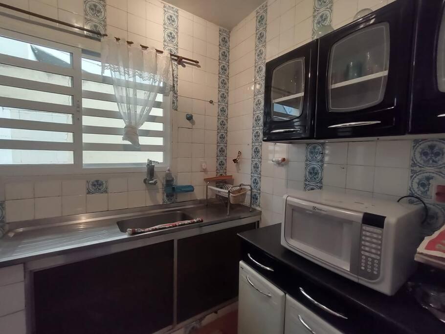 Casa Inteira 100 metros da Praia Localização Perfeita