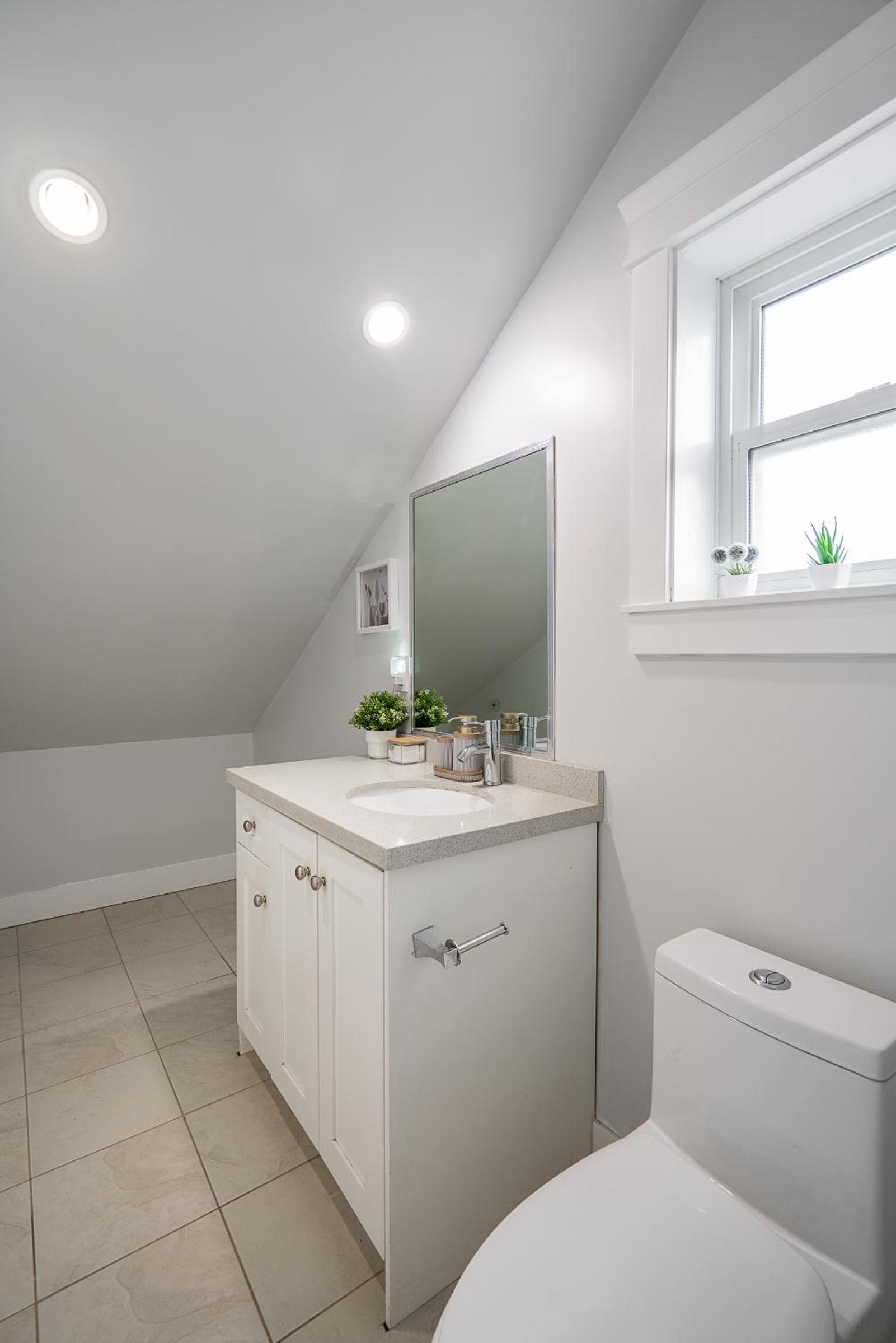 Cozy and Modern 2br guesthouse