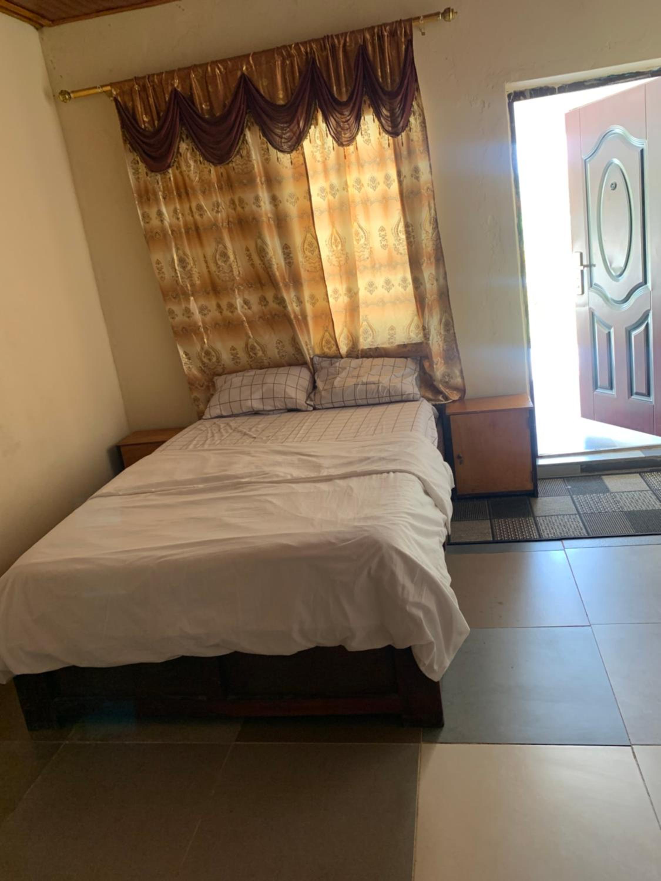 Georgianas Residence Kartong