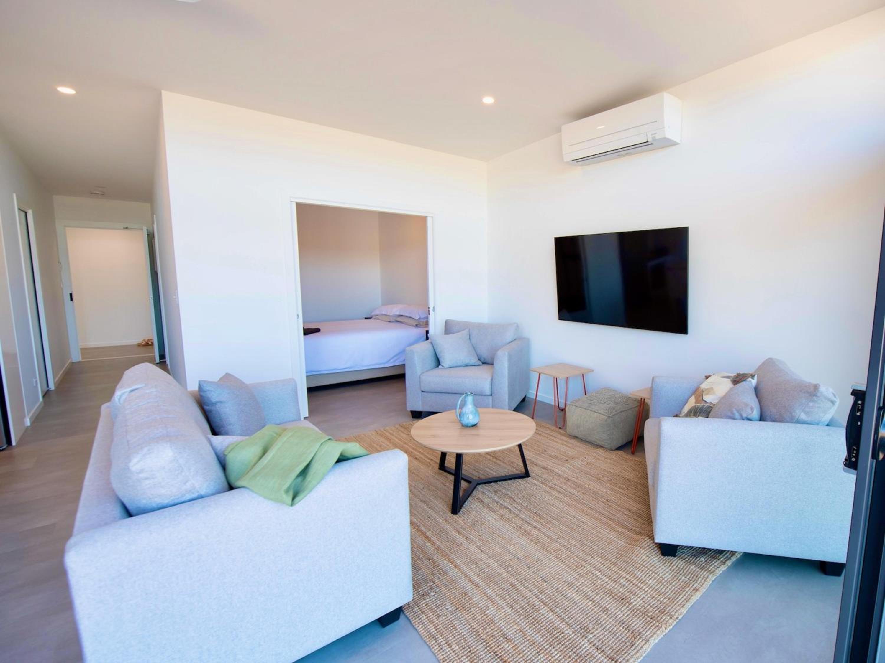Apartment 03 The YC Lily May Sleeps 4