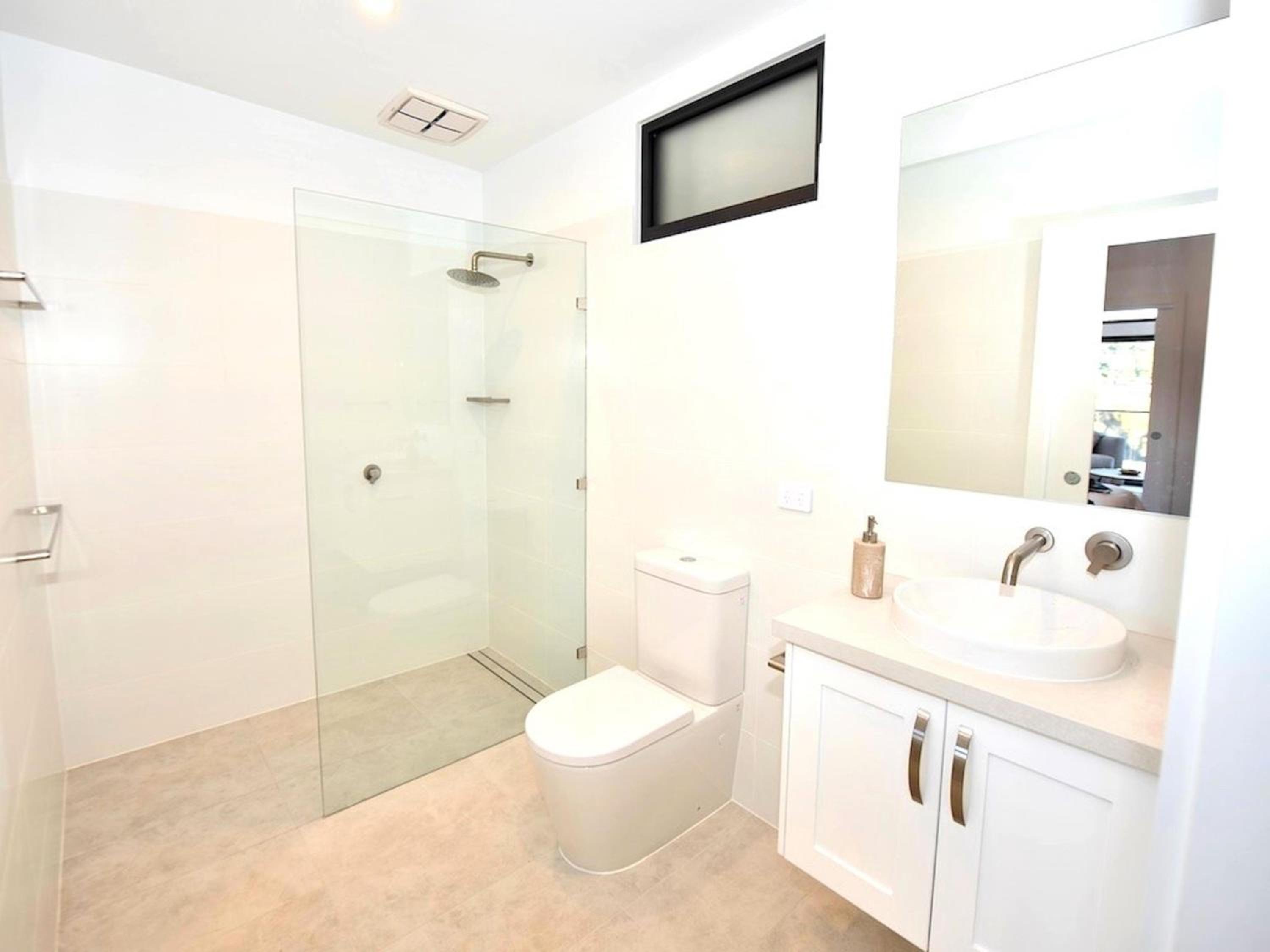 Apartment 01 The SS Karatta Sleeps 4
