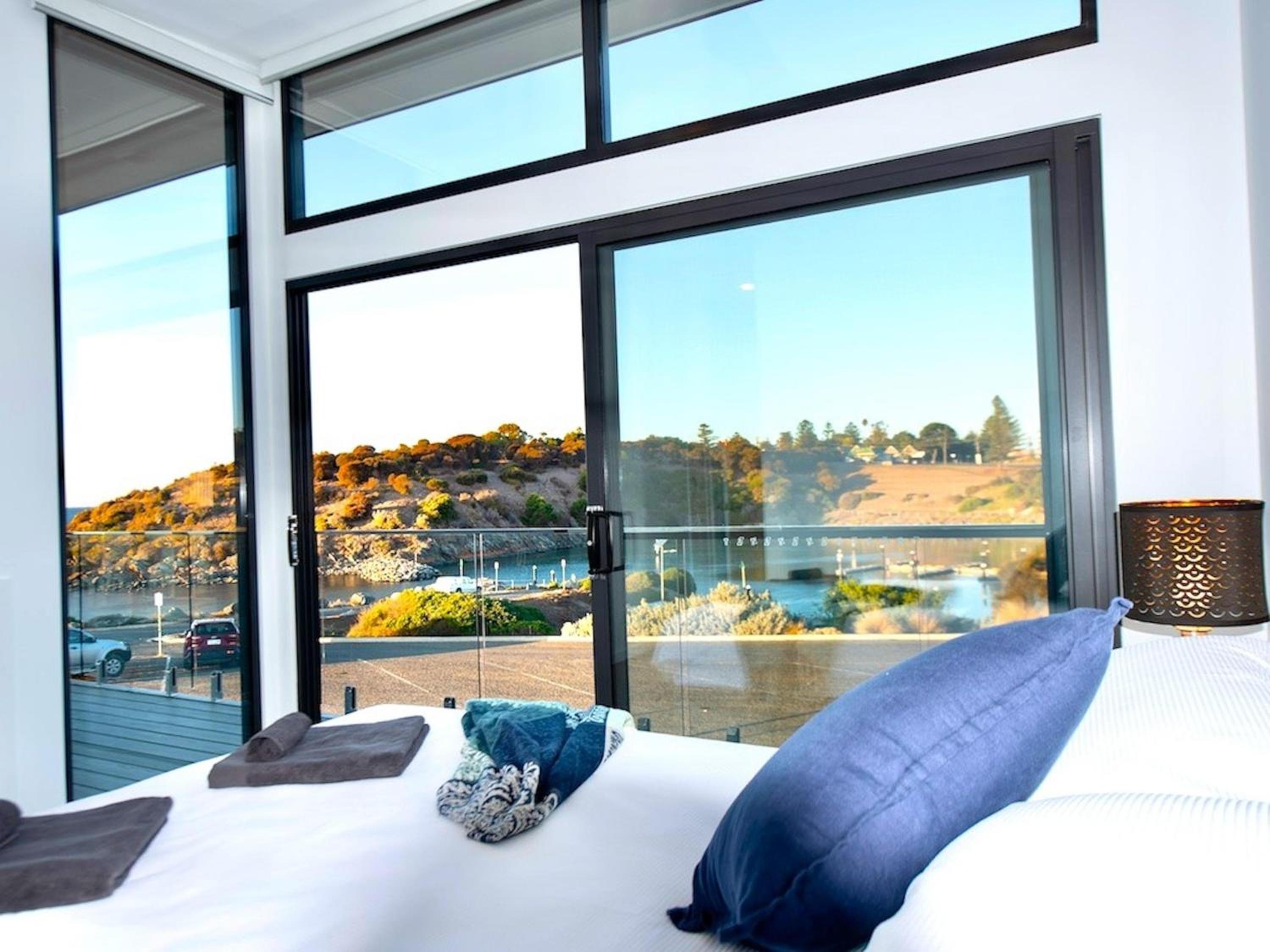 Apartment 01 The SS Karatta Sleeps 4