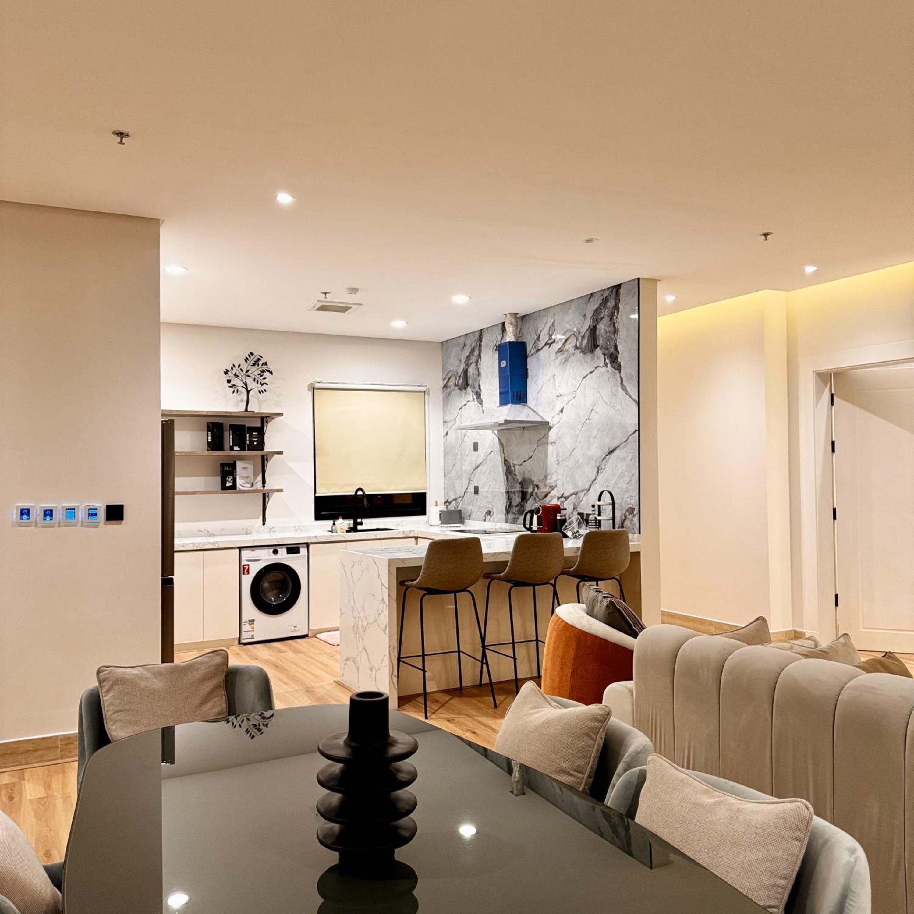 Luxury Smart Apartment A11