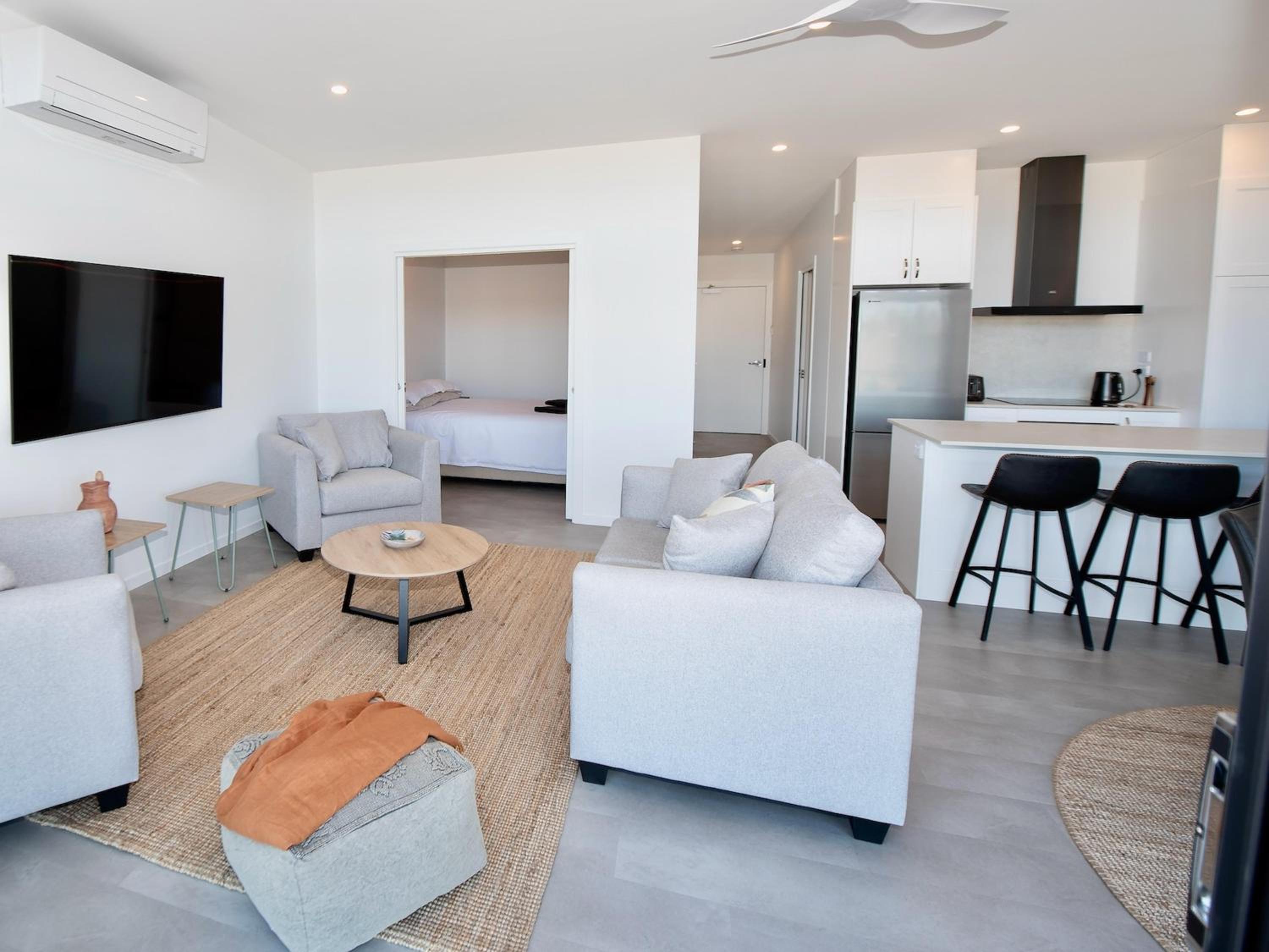 Apartment 02 The SS James Comrie Sleeps 4