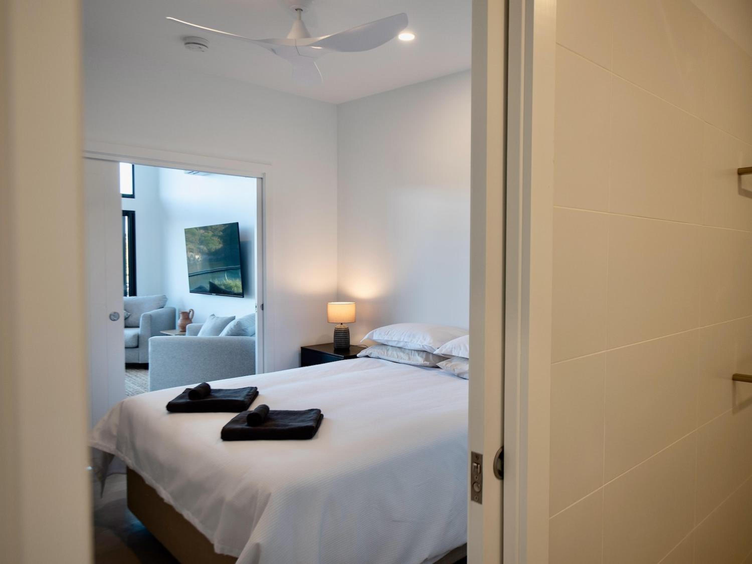 Apartment 02 The SS James Comrie Sleeps 4