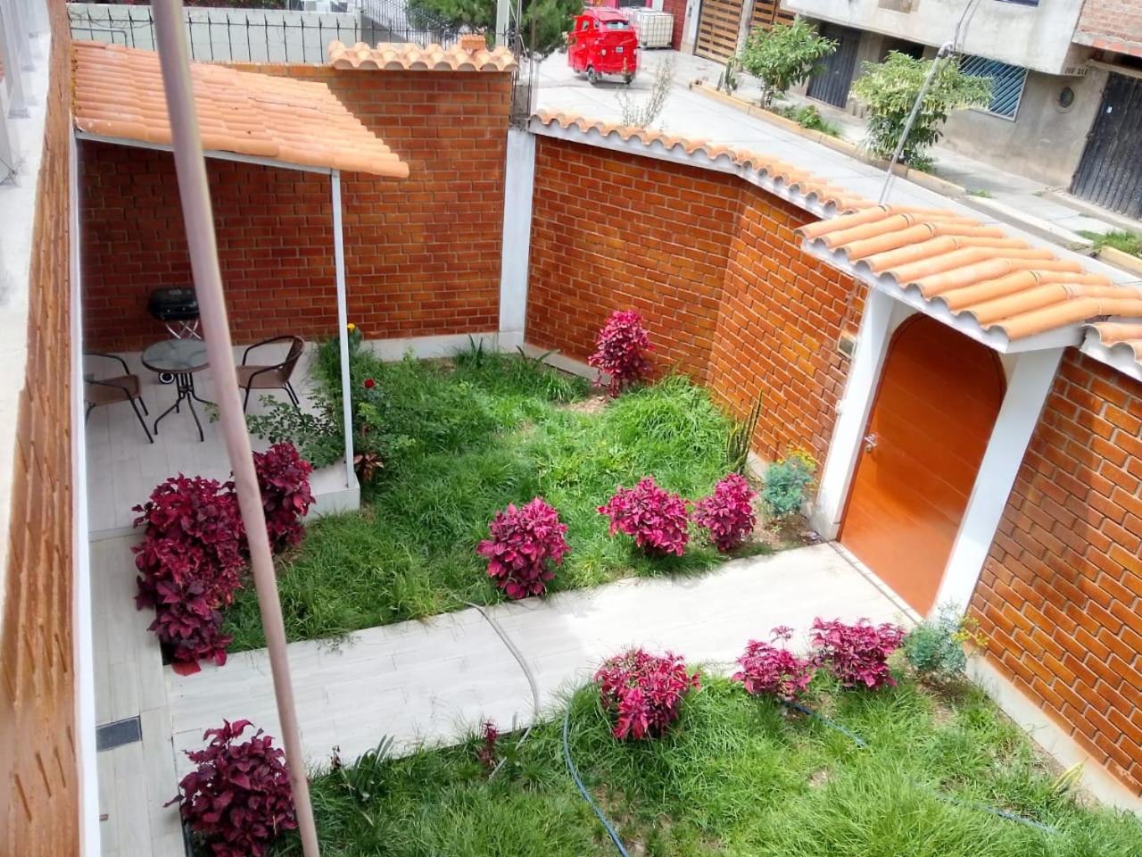 Photo 11