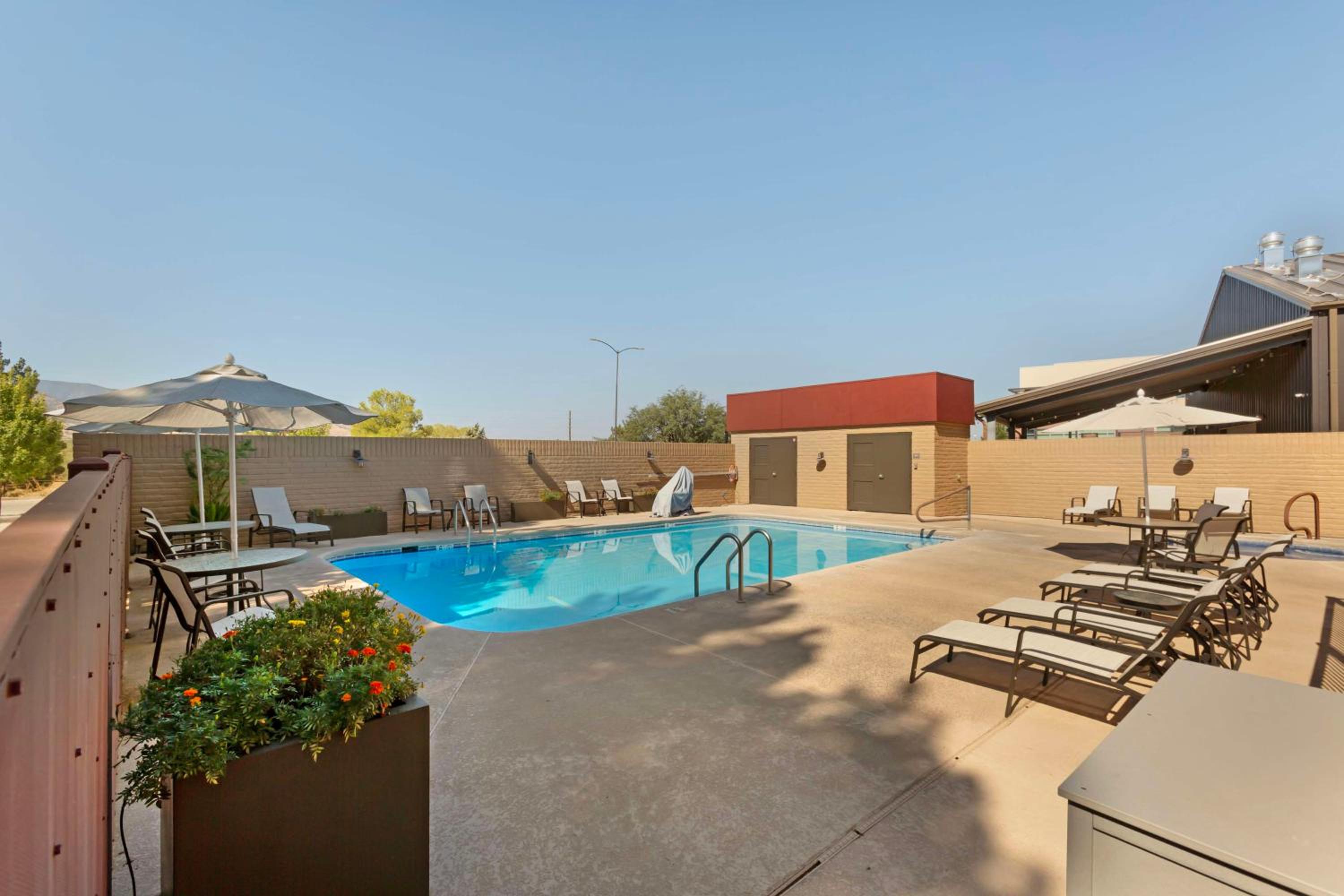Sierra Vista Vacations - Best Western Plus Sun Canyon - Property Image 11