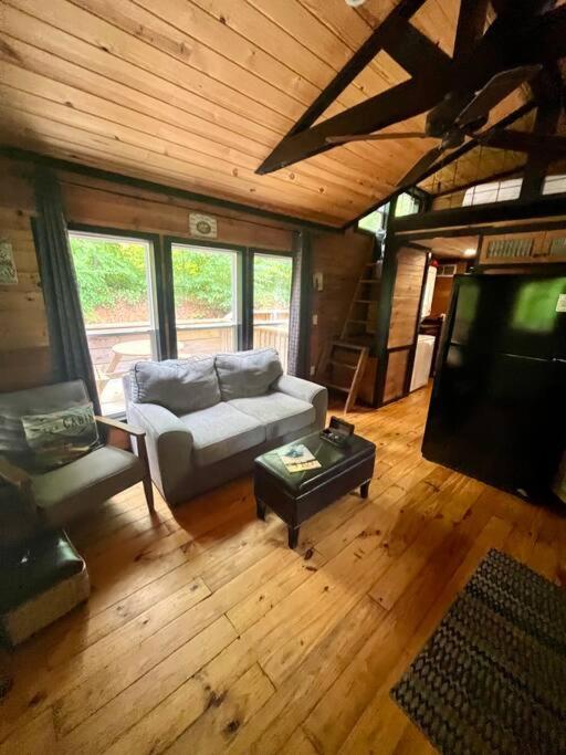 Natures Cove Cabin A view 3