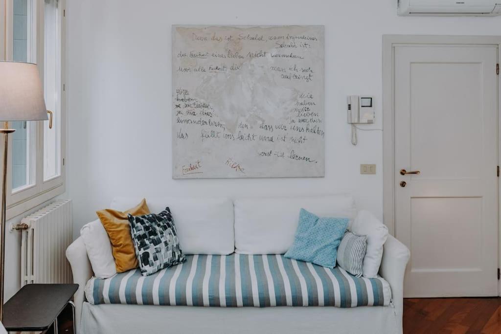 Elegant nice Home with Private Terrace in Venice - Frari church
