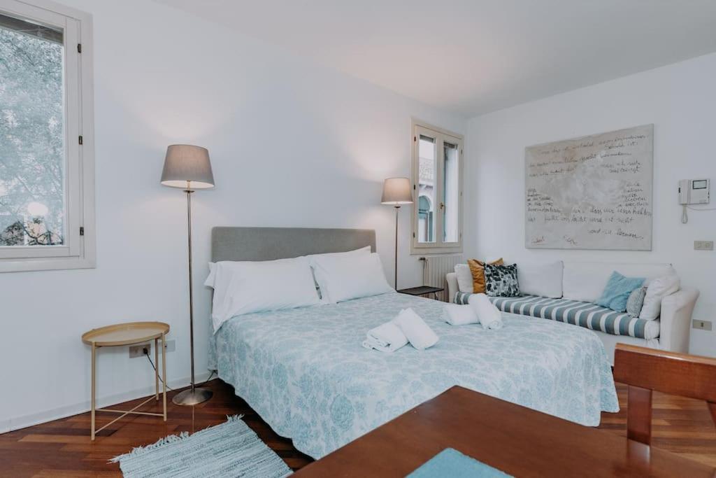 Elegant nice Home with Private Terrace in Venice - Frari church