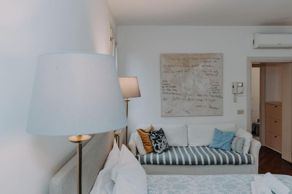 Elegant nice Home with Private Terrace in Venice - Frari church