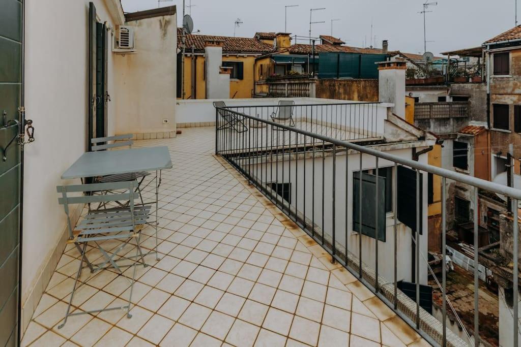 Elegant nice Home with Private Terrace in Venice - Frari church