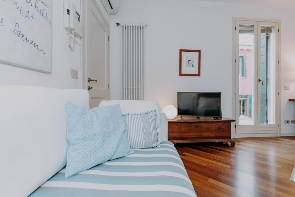 Elegant nice Home with Private Terrace in Venice - Frari church