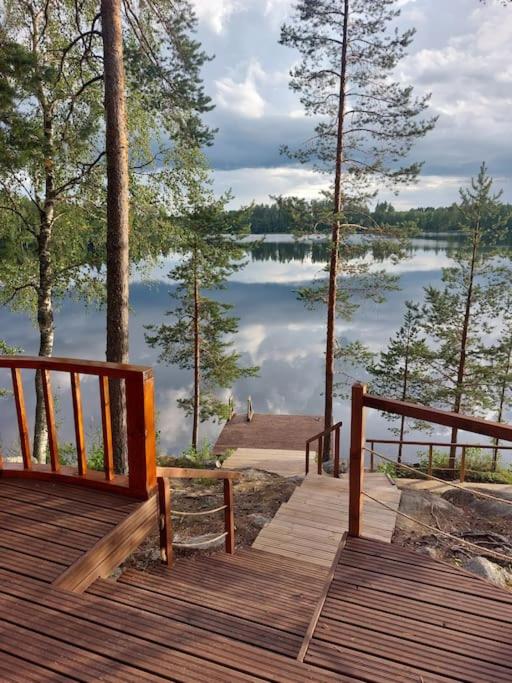 Lumous Forest Hut, Luontovire