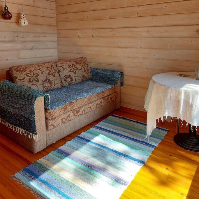 Lumous Forest Hut, Luontovire