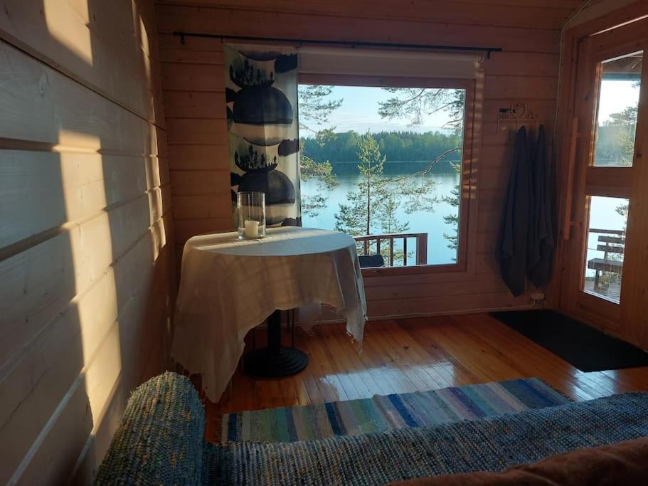 Lumous Forest Hut, Luontovire
