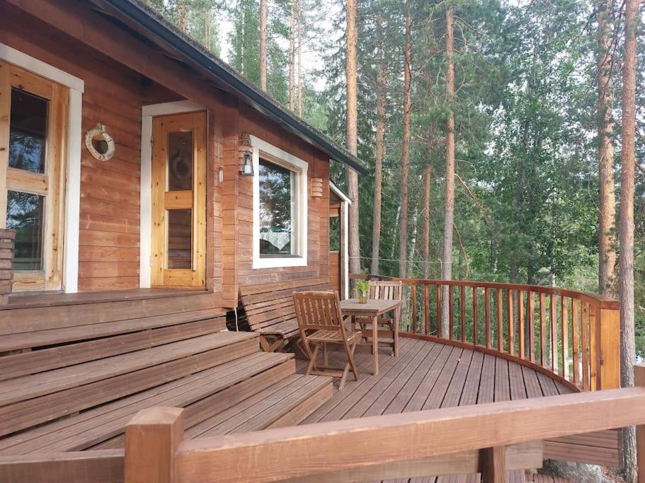Lumous Forest Hut, Luontovire