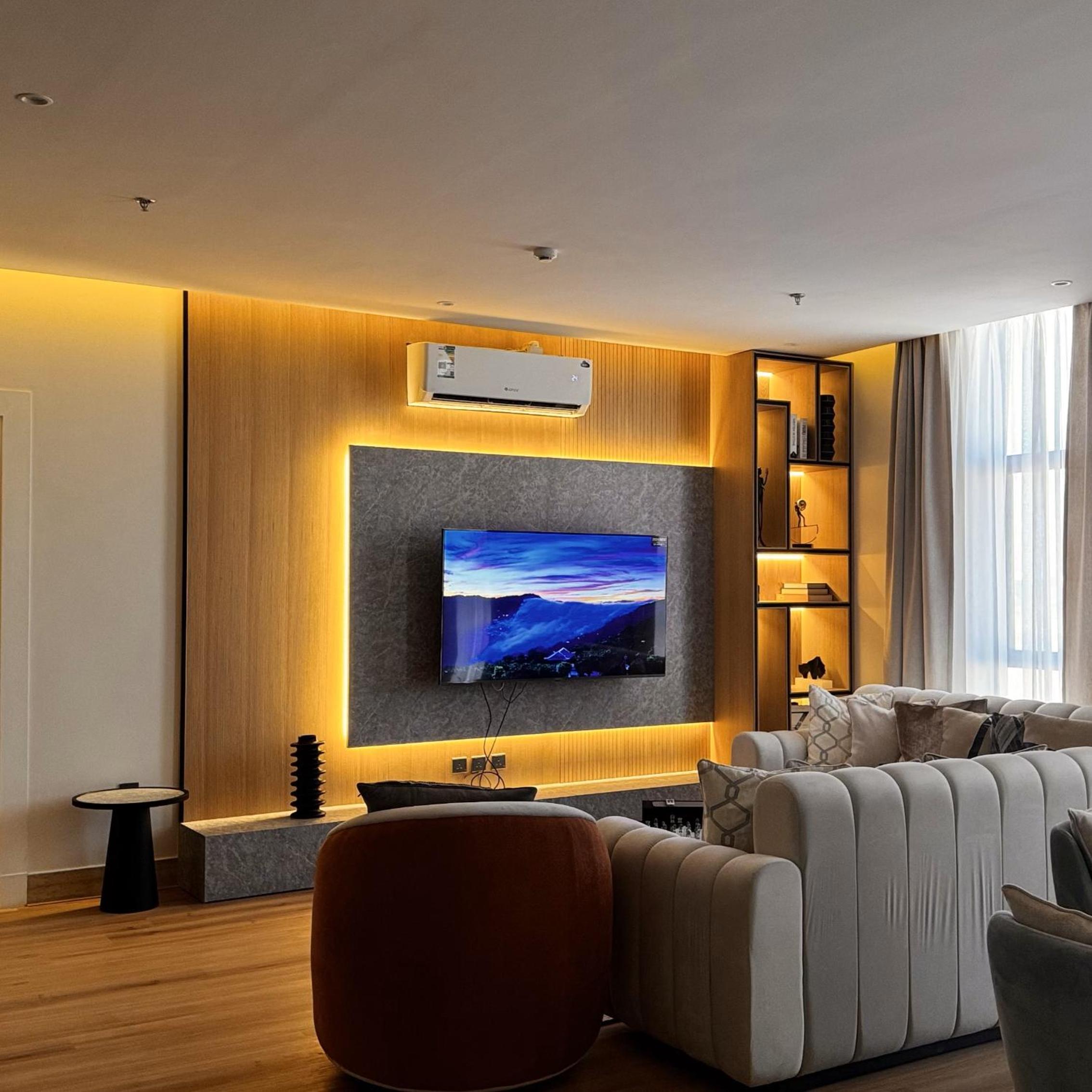 Luxury Smart Apartment A11