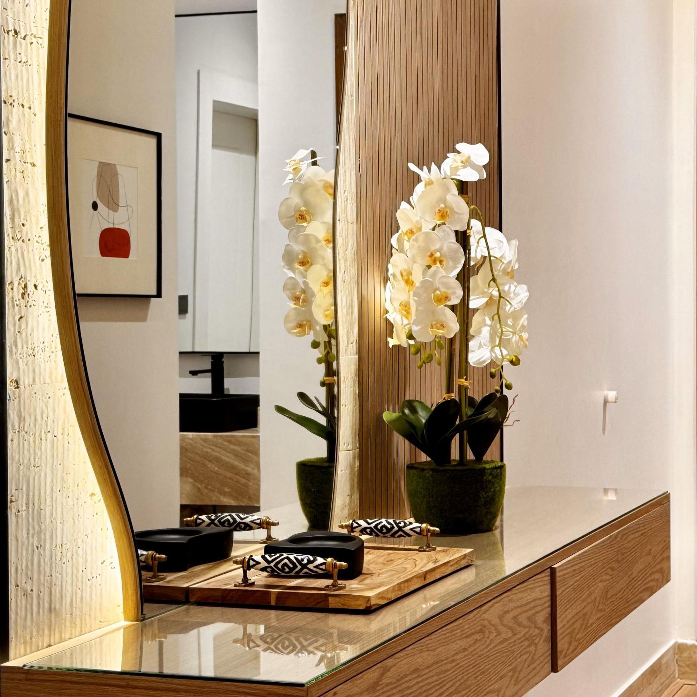 Luxury Smart Apartment A11