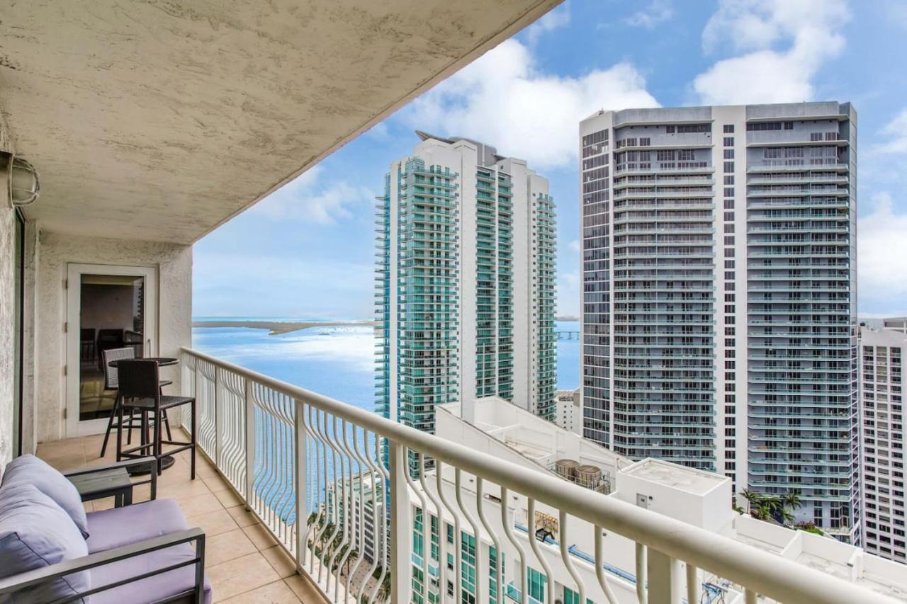 Brickell Bay Exclusive 2BR Condo Getaway with Sofa Bed