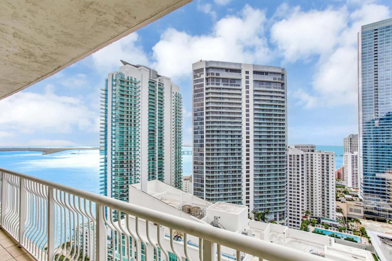 Brickell Bay Exclusive 2BR Condo Getaway with Sofa Bed