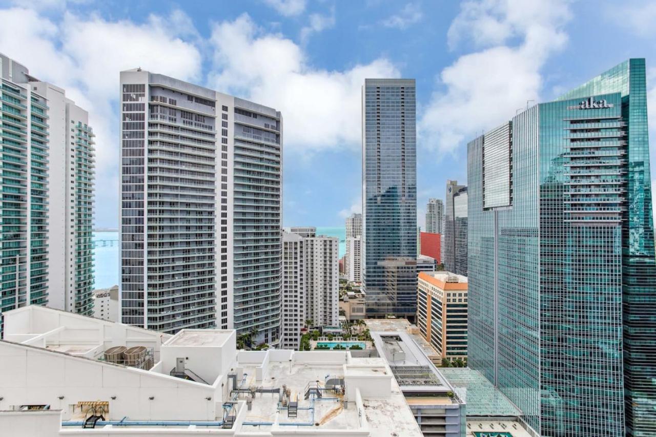 Brickell Bay Exclusive 2BR Condo Getaway with Sofa Bed