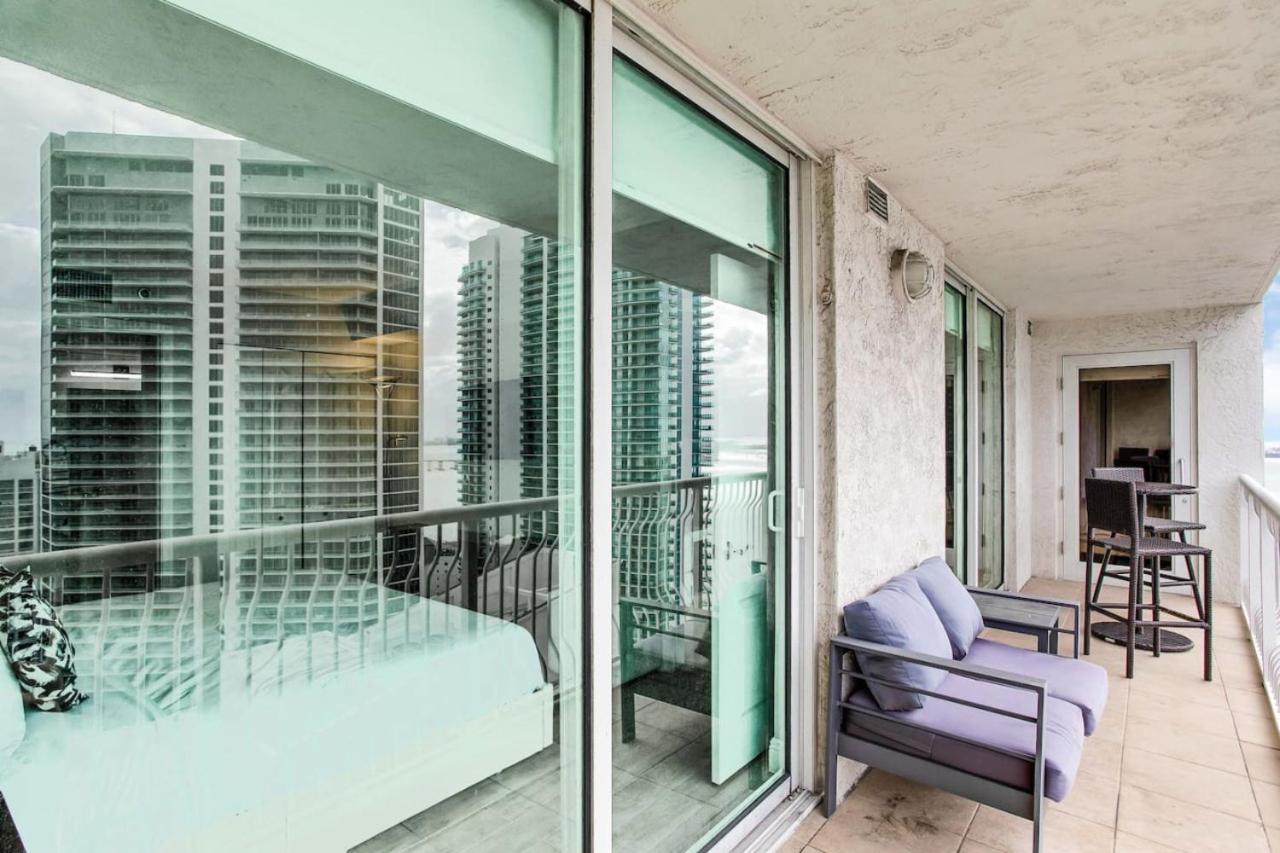 Brickell Bay Exclusive 2BR Condo Getaway with Sofa Bed