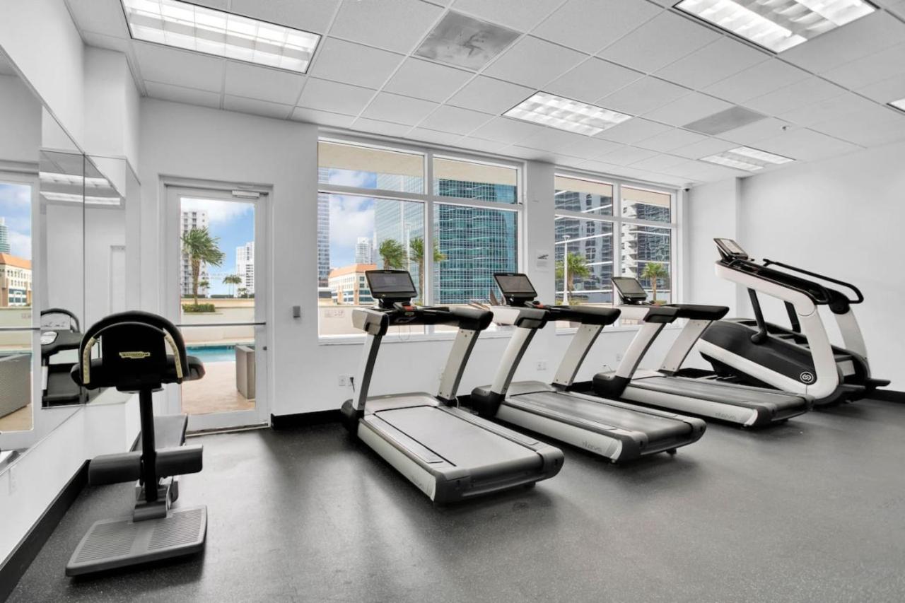 Brickell Bay Exclusive 2BR Condo Getaway with Sofa Bed