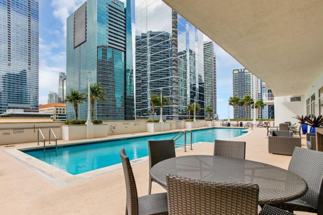 Brickell Bay Exclusive 2BR Condo Getaway with Sofa Bed
