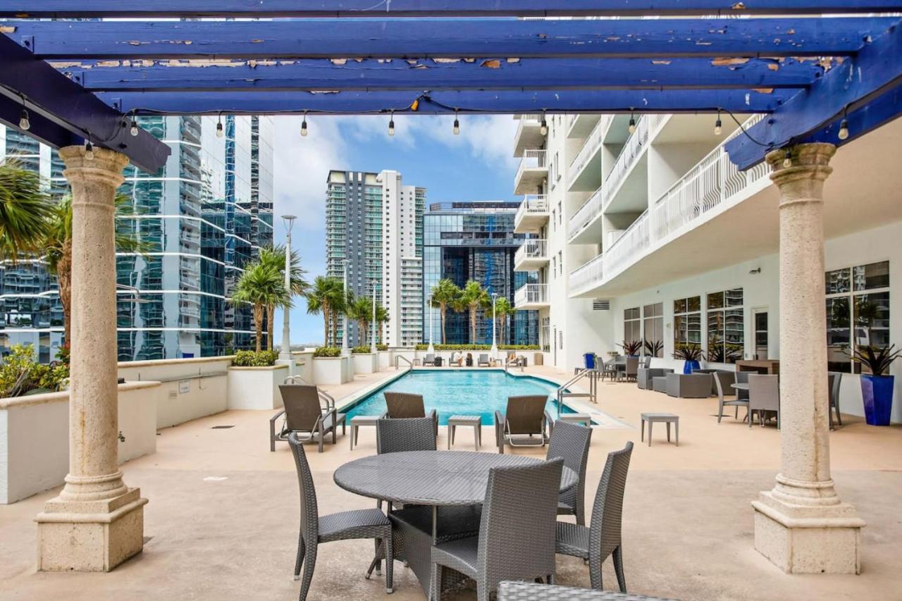 Brickell Bay Exclusive 2BR Condo Getaway with Sofa Bed