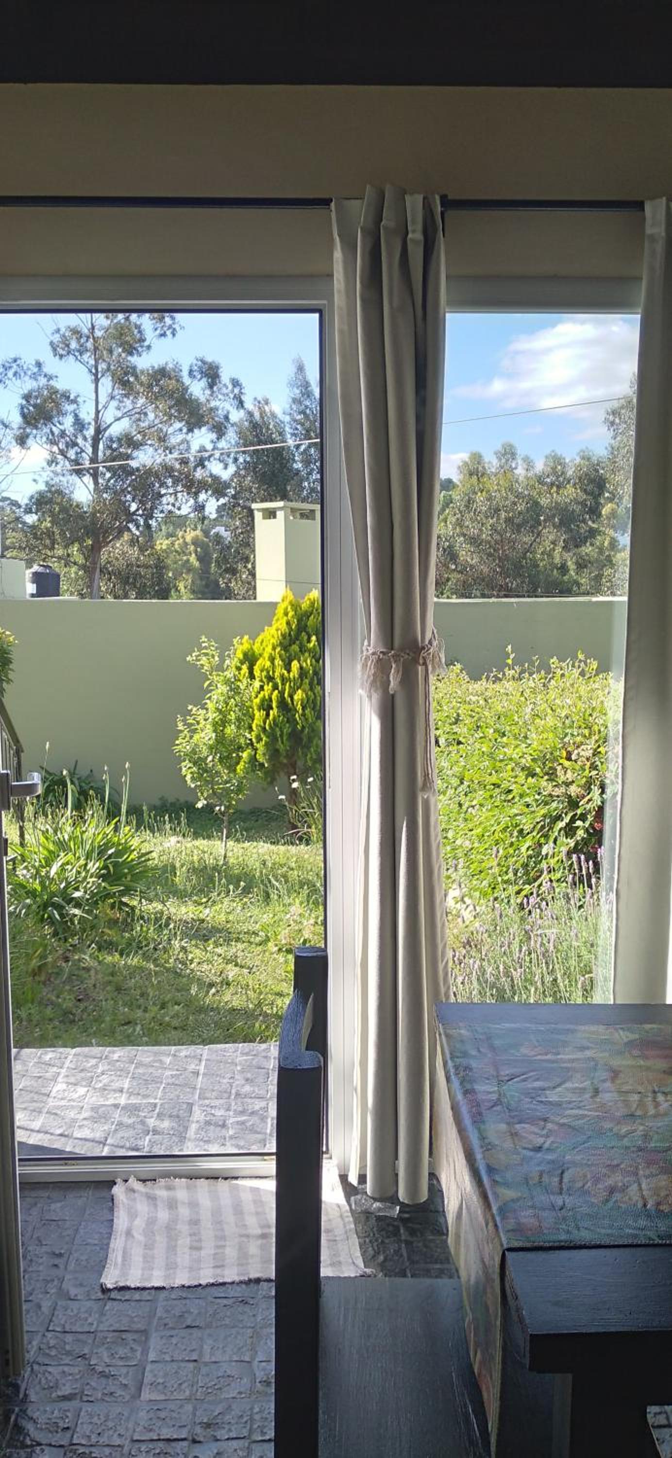 Cabaña loft para 2 a metros del lago con café y facturas