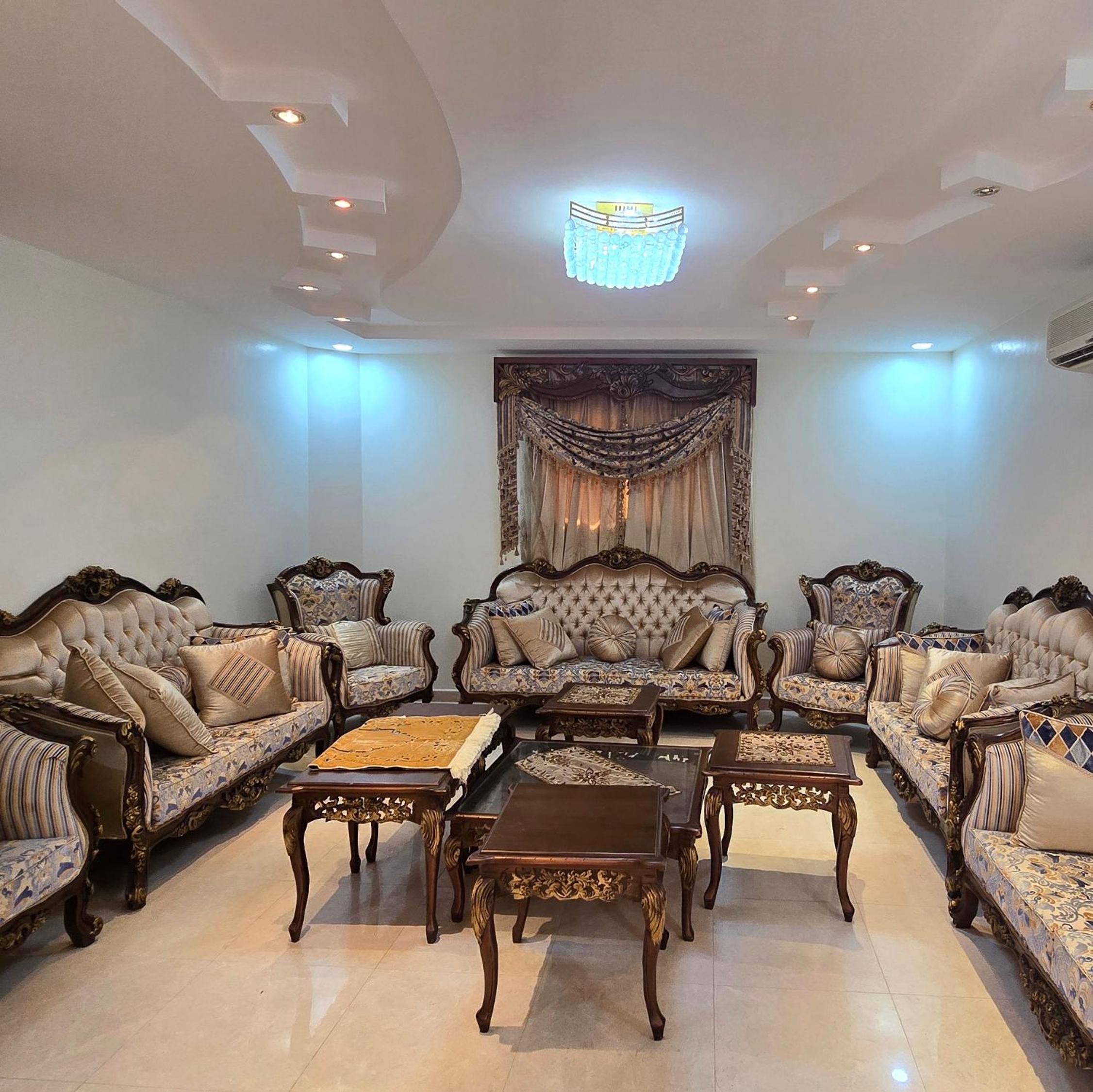 Al Hamra Family Villa فلة الحمراء العائلية