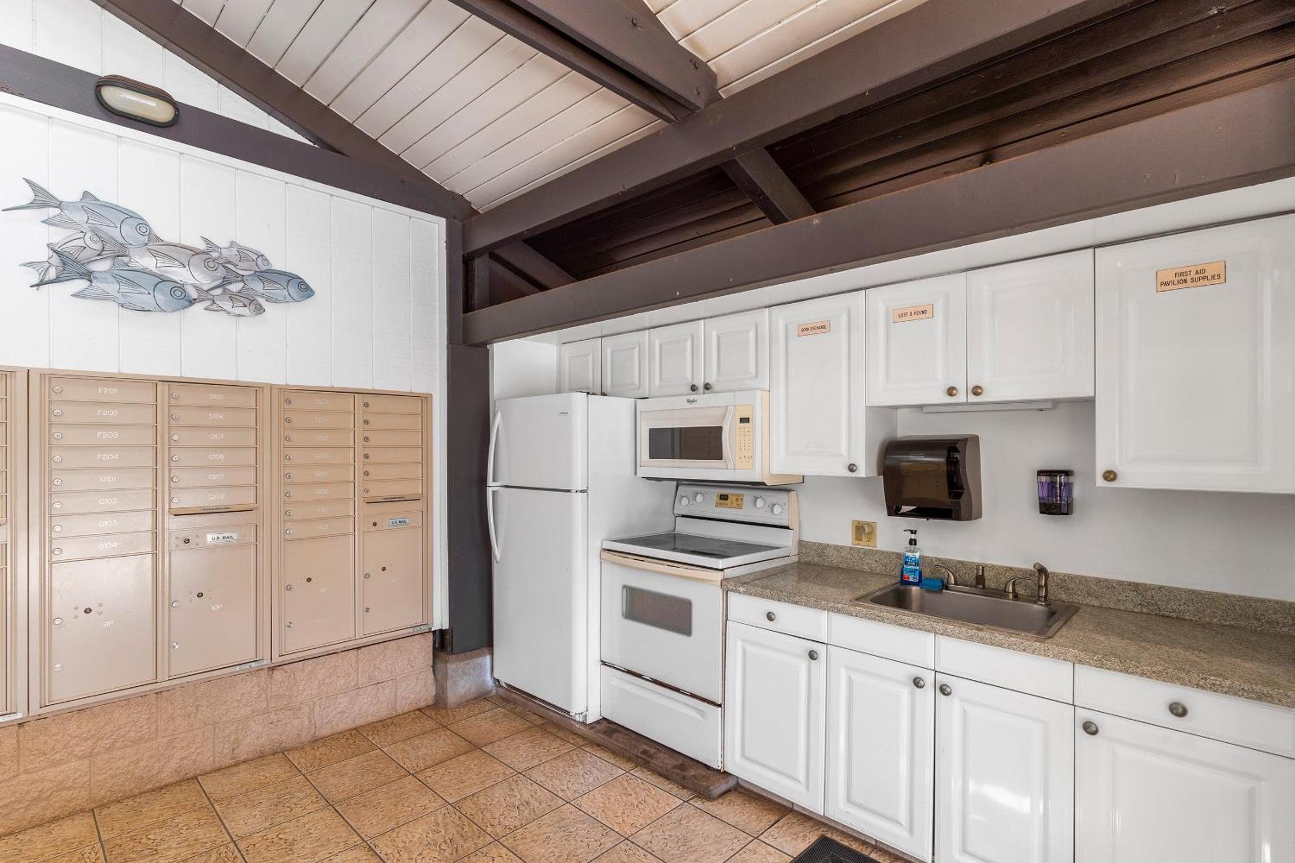 Kihei Garden Estates C-201 - Ocean Views, Split AC