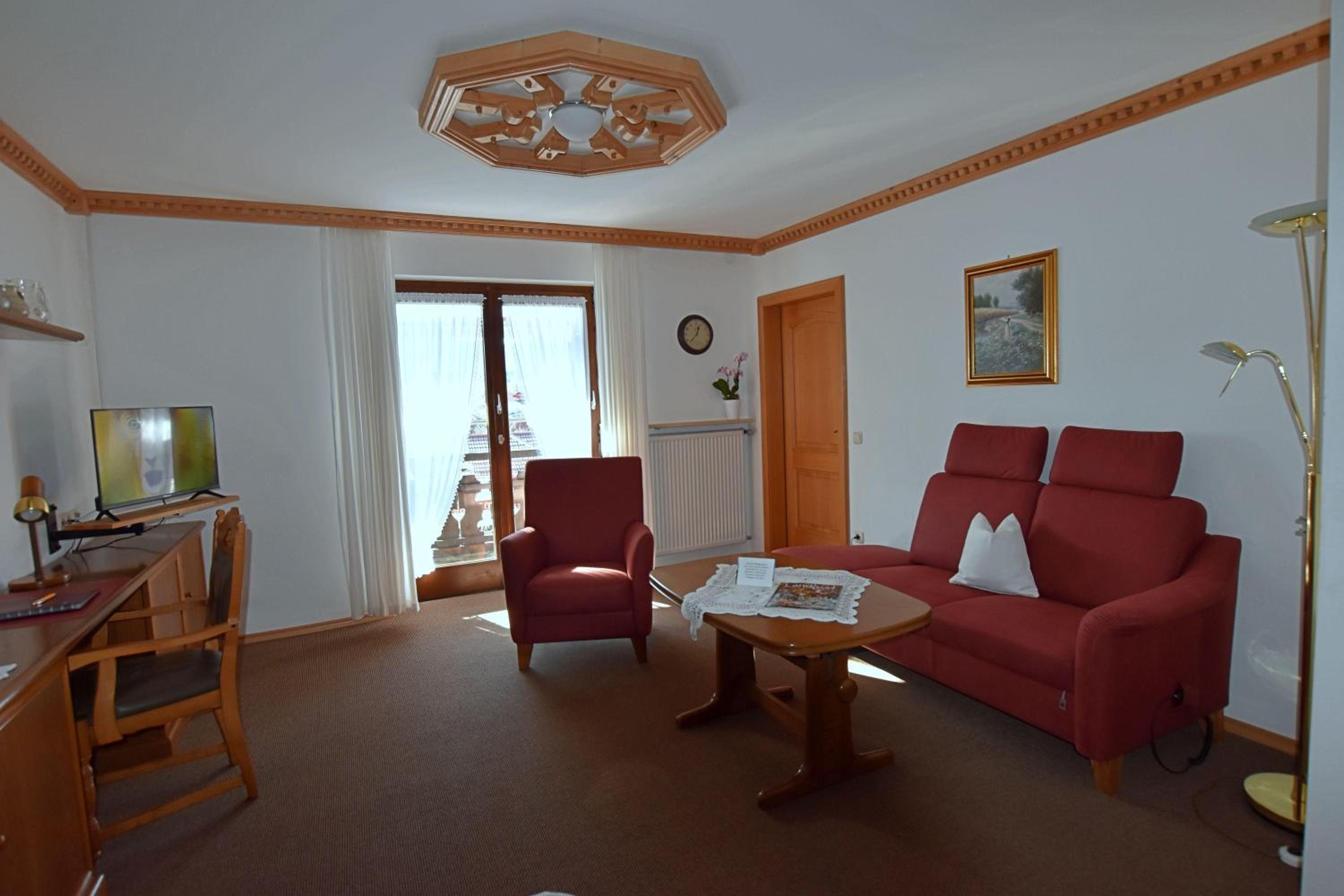 Ferienwohnung-Susanne-im-Gaestehaus-Bergfrieden view 2