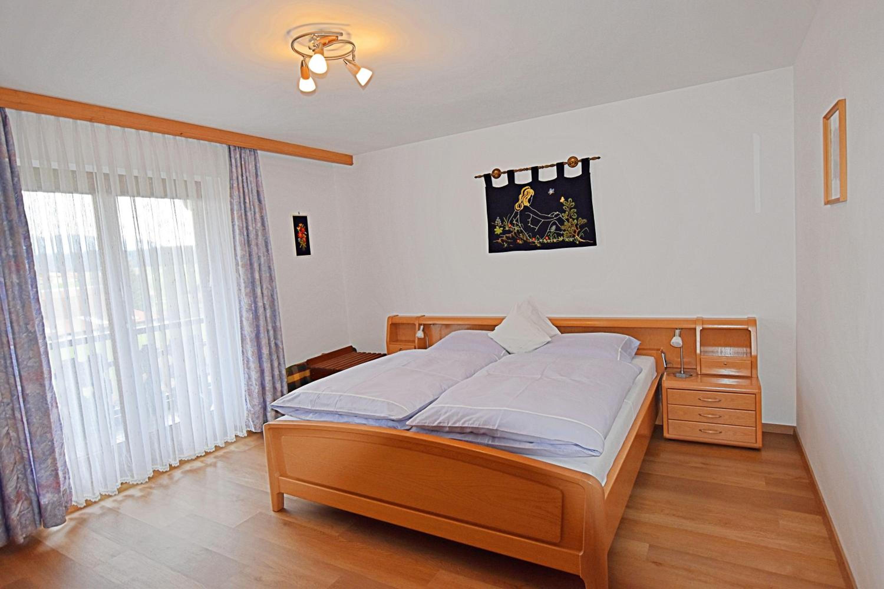 Ferienwohnung-Susanne-im-Gaestehaus-Bergfrieden view 4