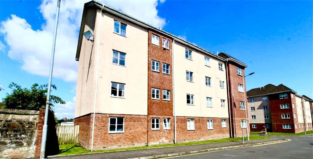 Charming, Cosy Escape with Quick Access to Glasgow view 2