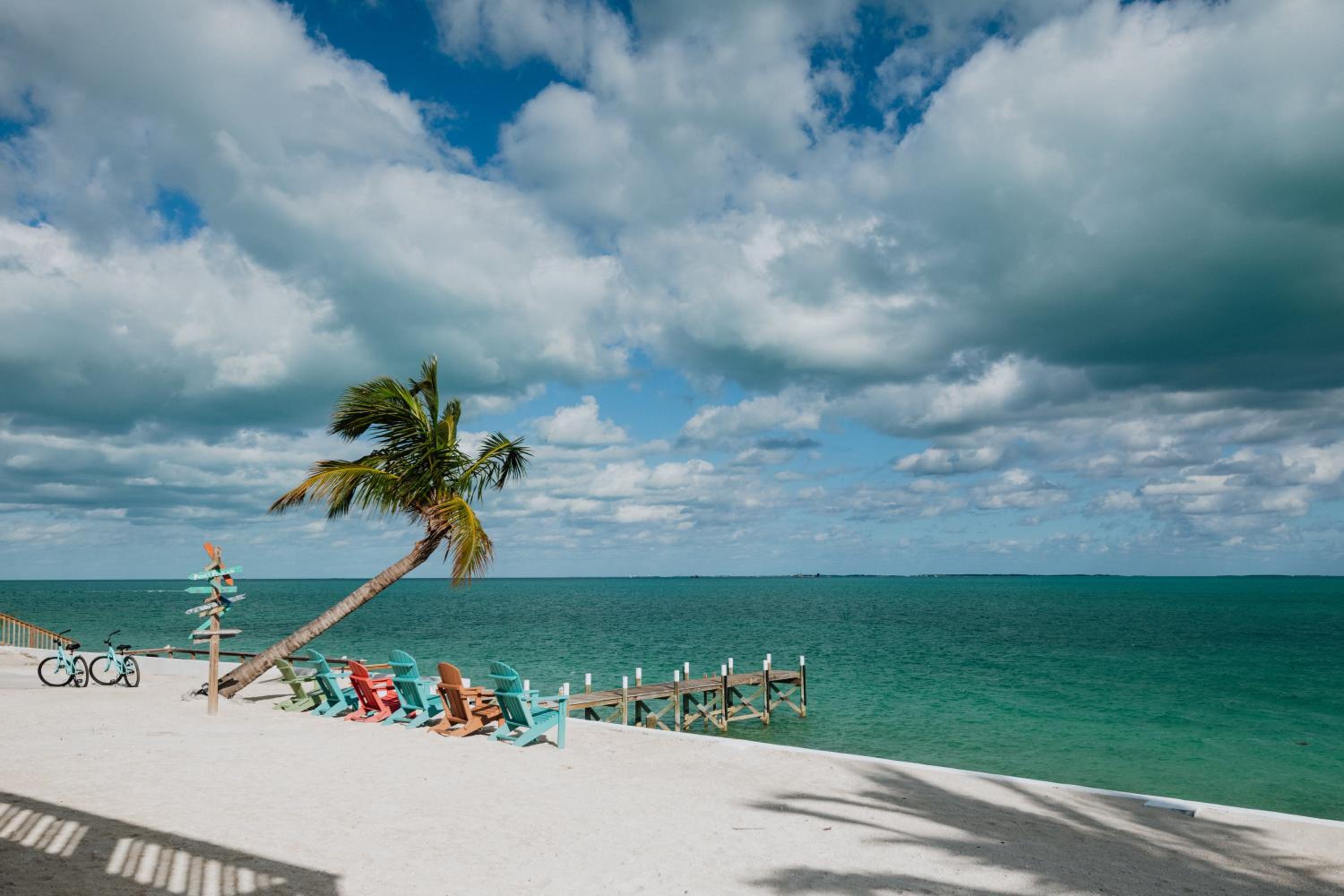 Private Oceanfront, beach, dock and Hottub - The Perky Pelican - Property Image 6