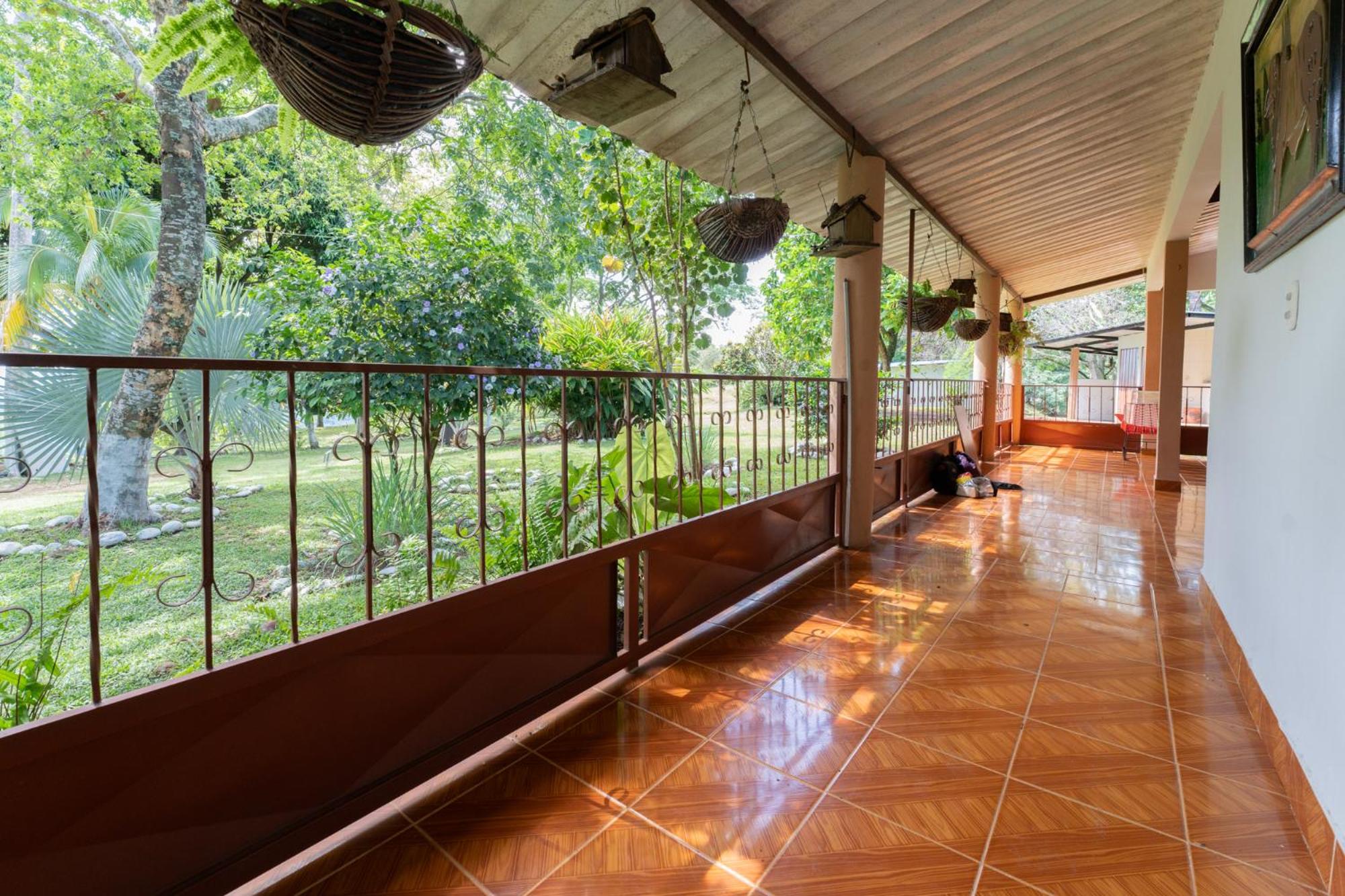 Hermosa Finca con piscina natural